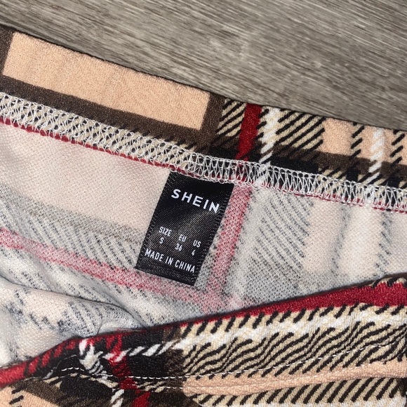 Skirt - Picture 2 of 2